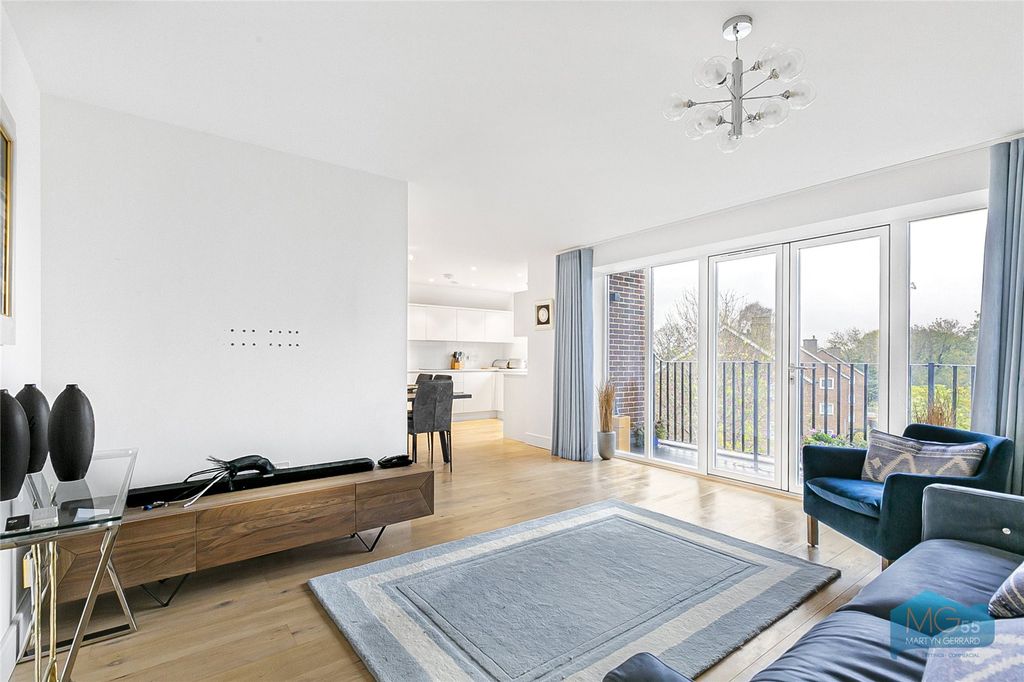 Property photo 3 of 18 Picture No. 03