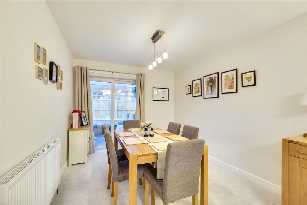 Property photo 3 of 22 Dining Area