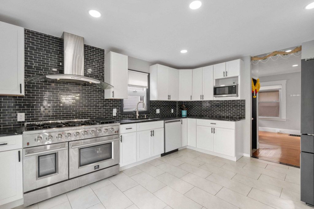 Property photo 2 of 21 <Alttext/>