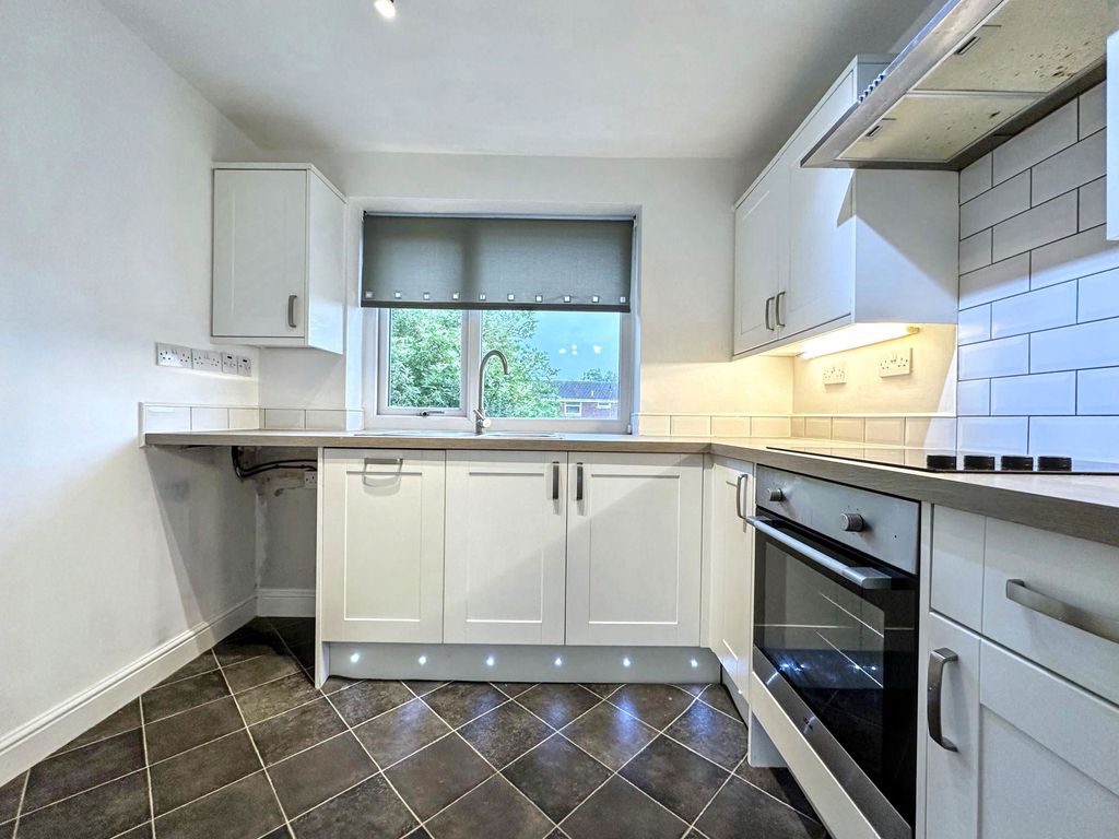 2 bed flat for saleMiddleham Close, Ouston, Chester Le Street DH2 photo 5