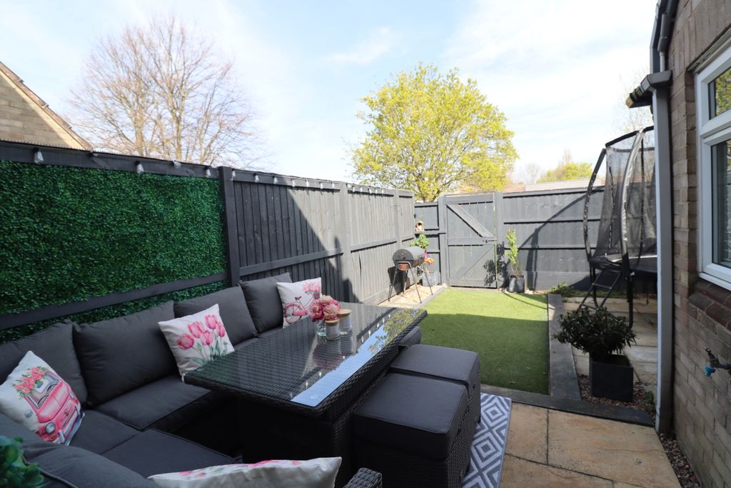 Property photo 2 of 10 Picture No. 82
