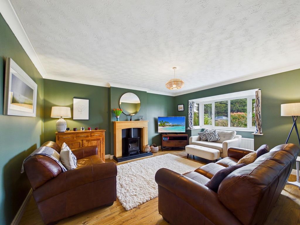 Property photo 2 of 19 Living Room