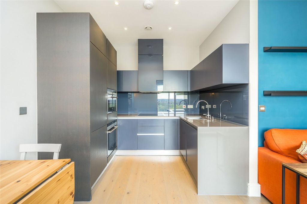 Property photo 3 of 6 Picture No. 09