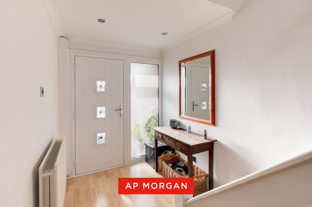 Property photo 2 of 16 Picture No. 09