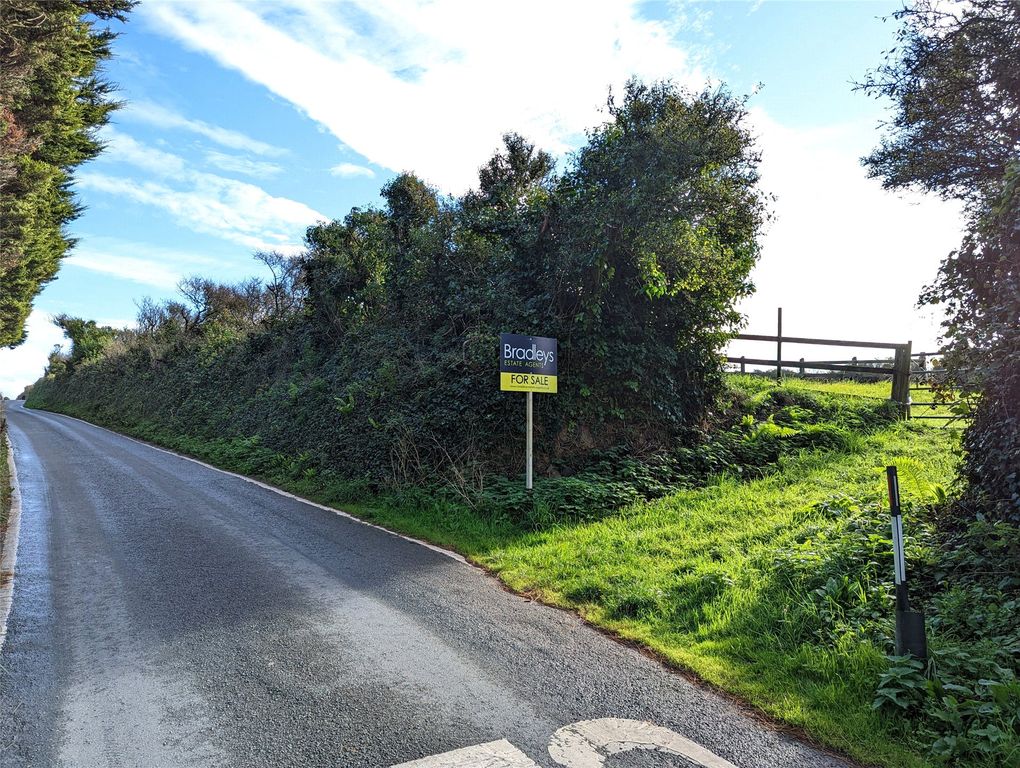 Property photo 3 of 9 Picture No. 14