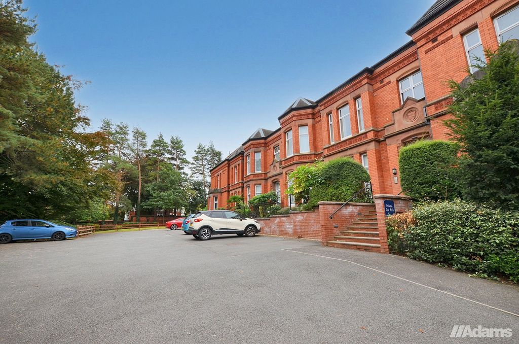 Lawson House, Higher Runcorn WA7, 2 bed flat for sale, £160,000 ...