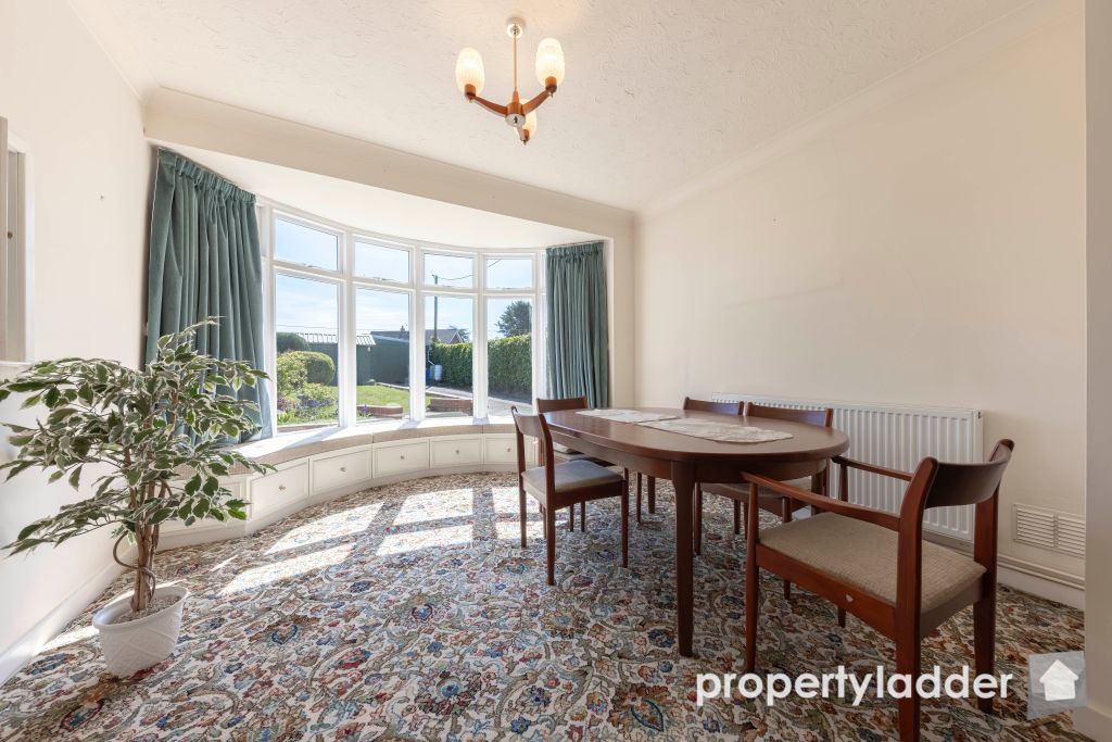Property photo 2 of 17 Pl-8