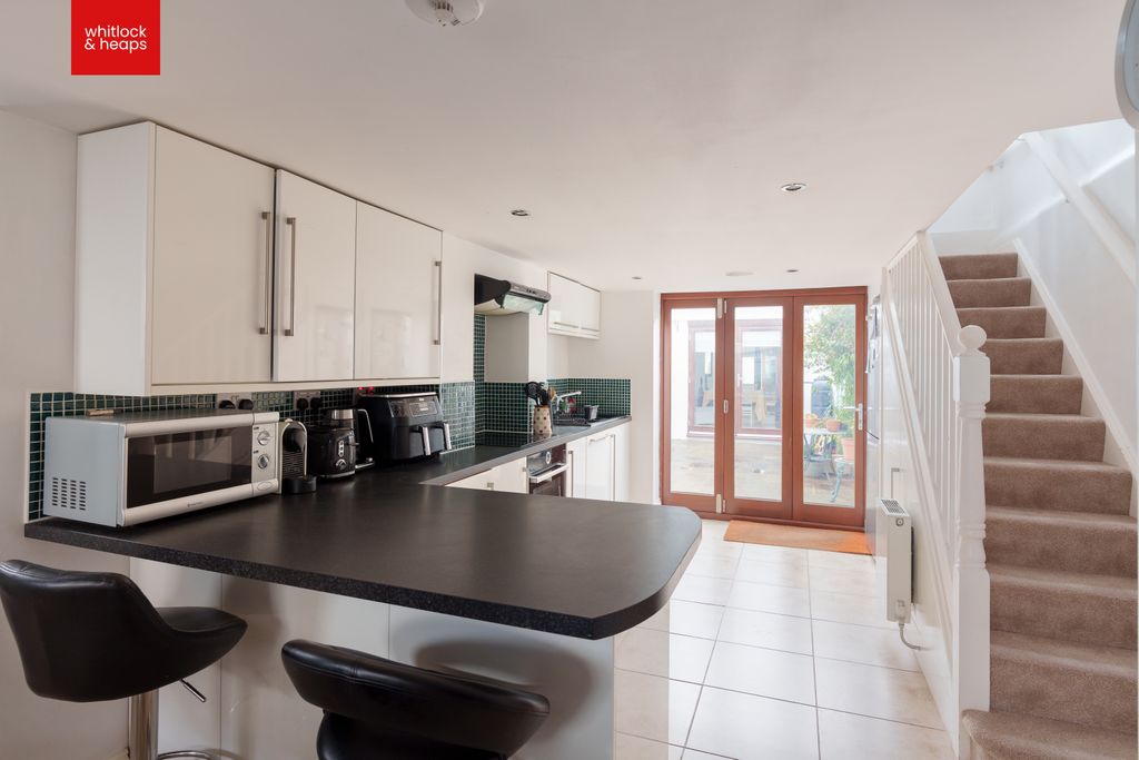 Property photo 2 of 22