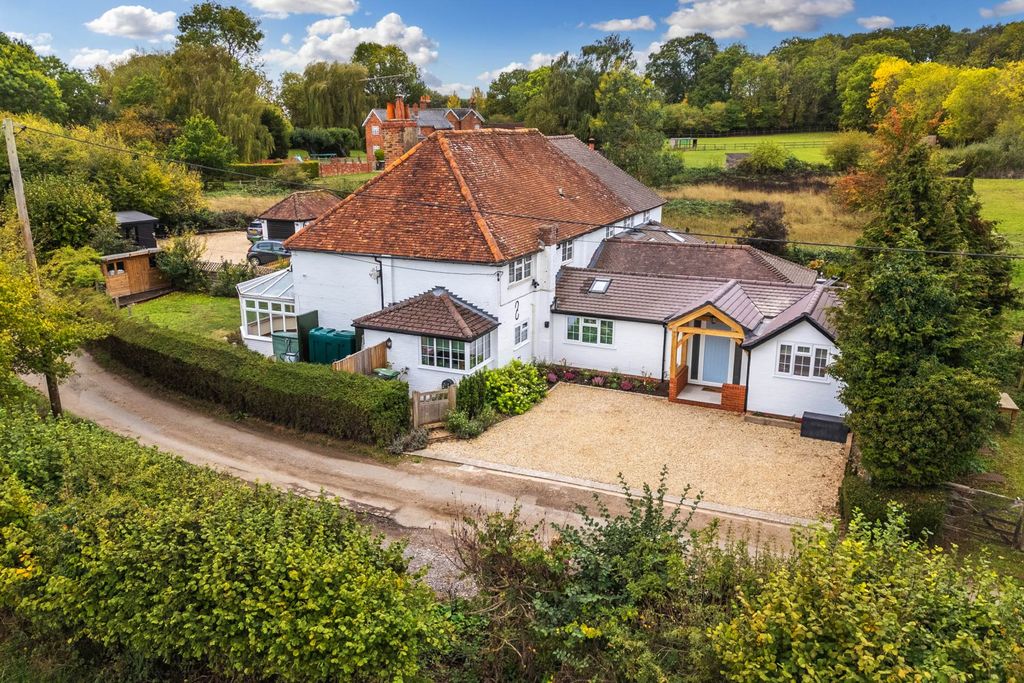 Property photo 1 of 31