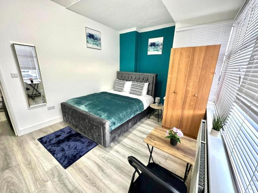 Property photo 1 of 5