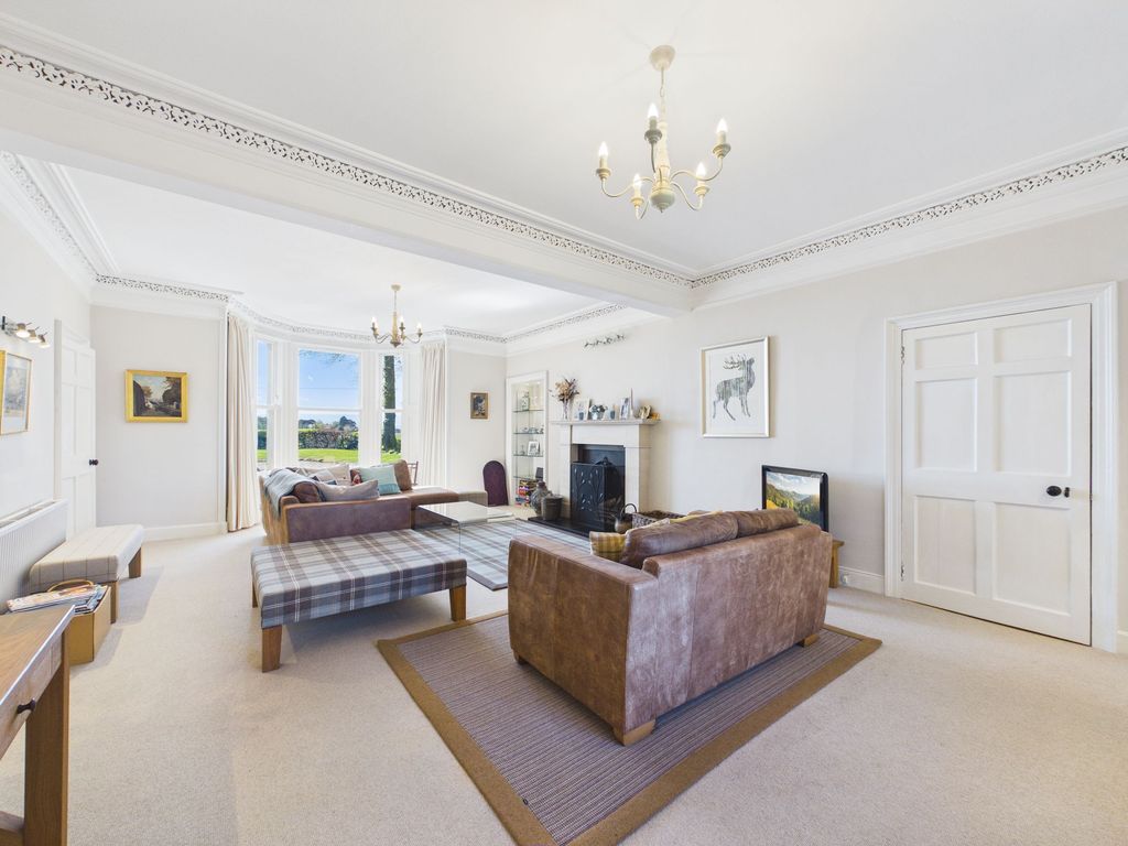 Property photo 2 of 64