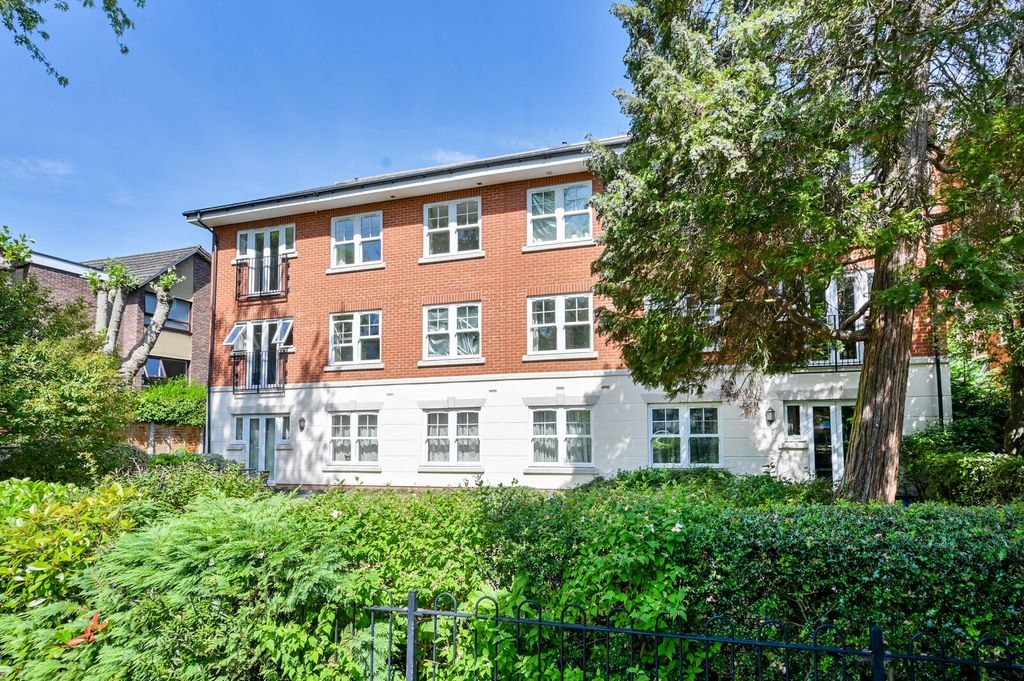 Property photo 1 of 10