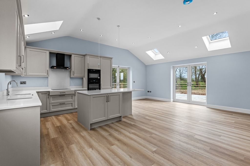 Property photo 2 of 20 Shows Similar House Type