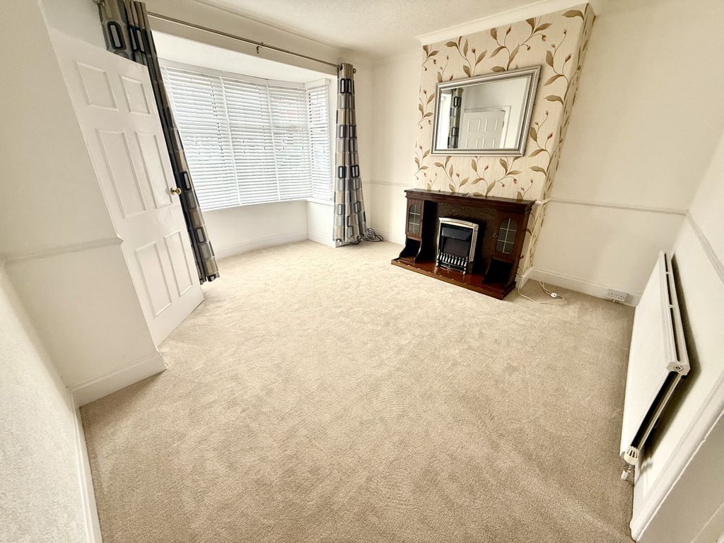 Property photo 3 of 11 Img_2911