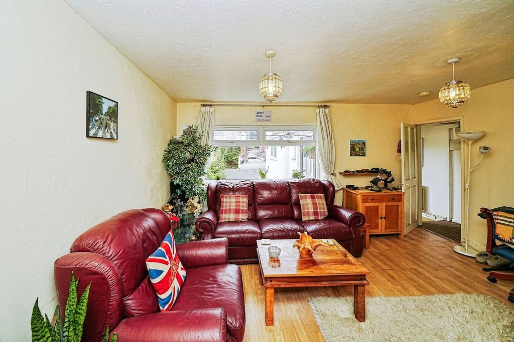 Property photo 2 of 13 Pbox-Img.Jpg