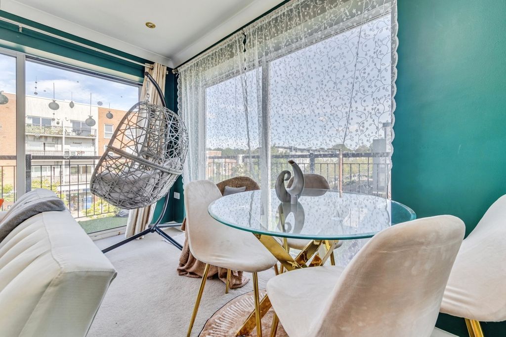 Property photo 2 of 13 Pbox-Img.Jpg