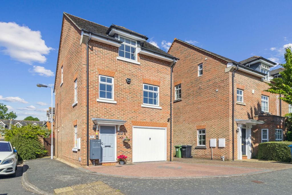 Property photo 1 of 17