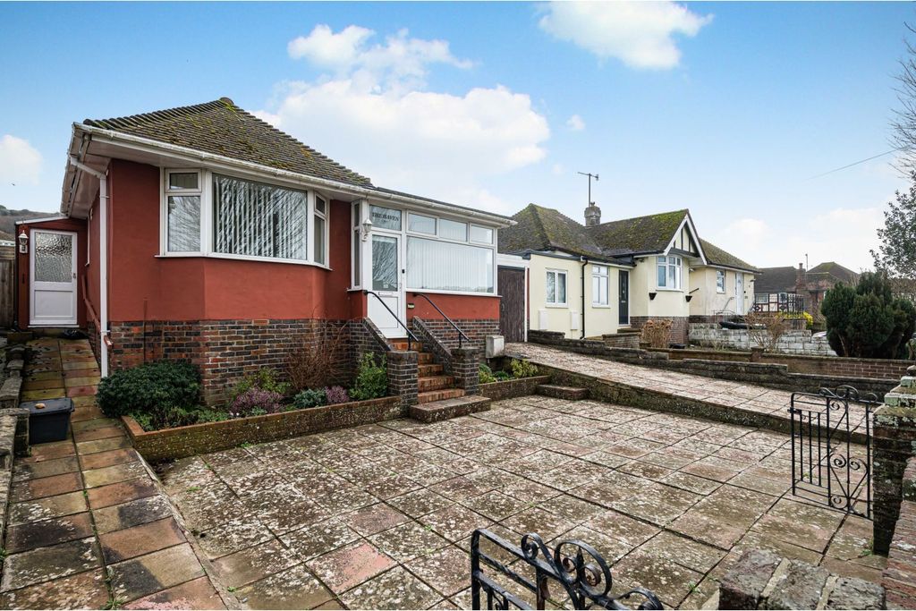 Property photo 2 of 23