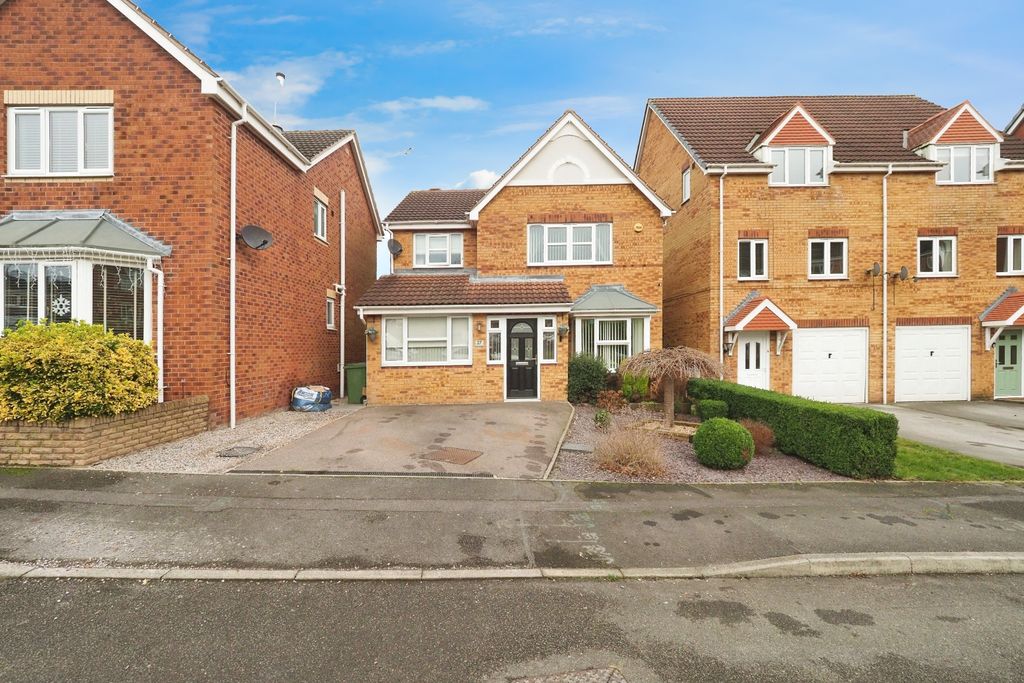 Property photo 1 of 20 A Fantastic Family Home More Than Ready To Move Into