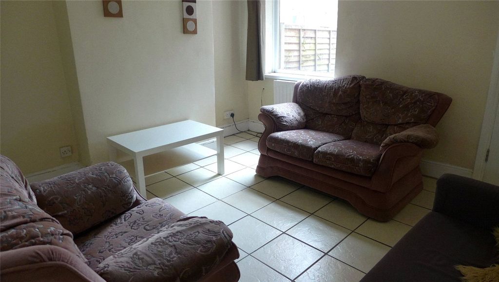 Property photo 3 of 8 Picture No. 16