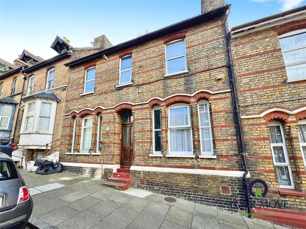 Property photo 1 of 11 External