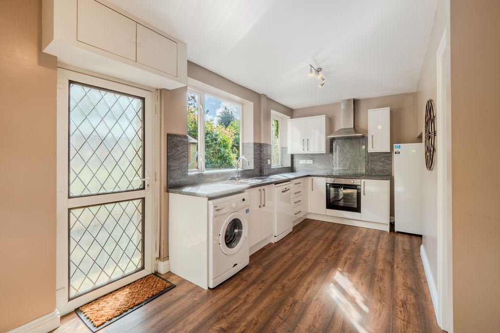 Property photo 2 of 15 Photo 3