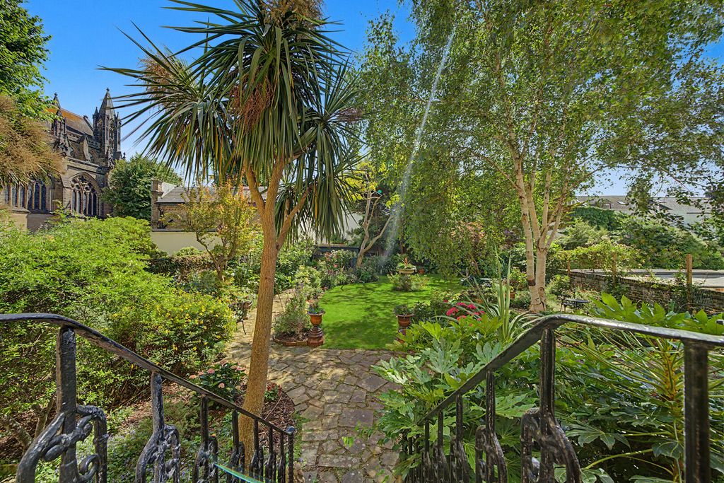 Additional image 4 of 3 bed flat for saleThe Drive, Hove BN3