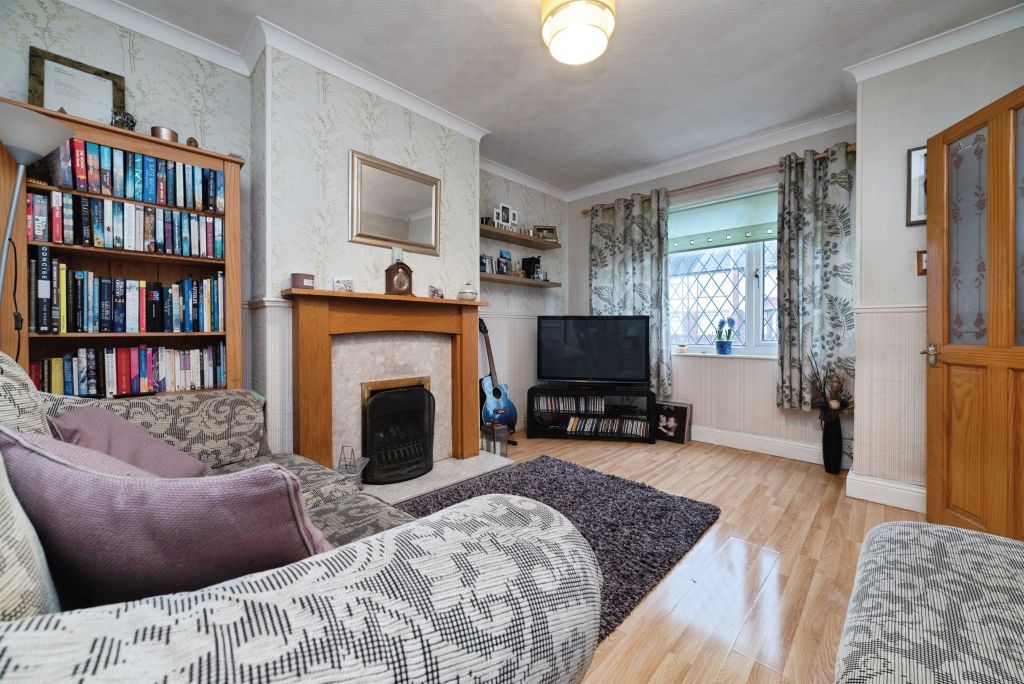 Property photo 2 of 11