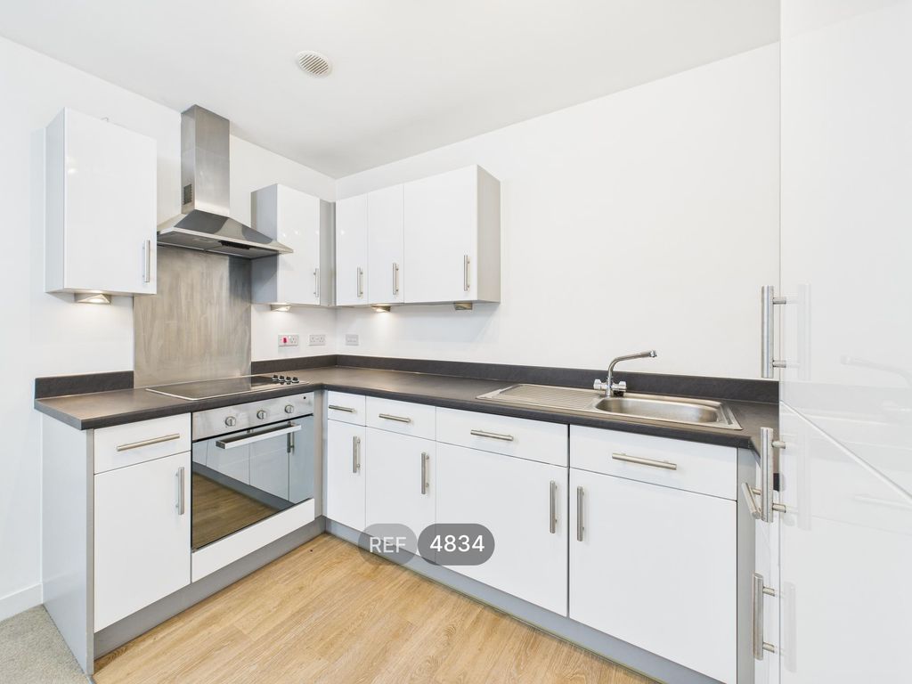 Property photo 2 of 19 Kitchen / Living Area