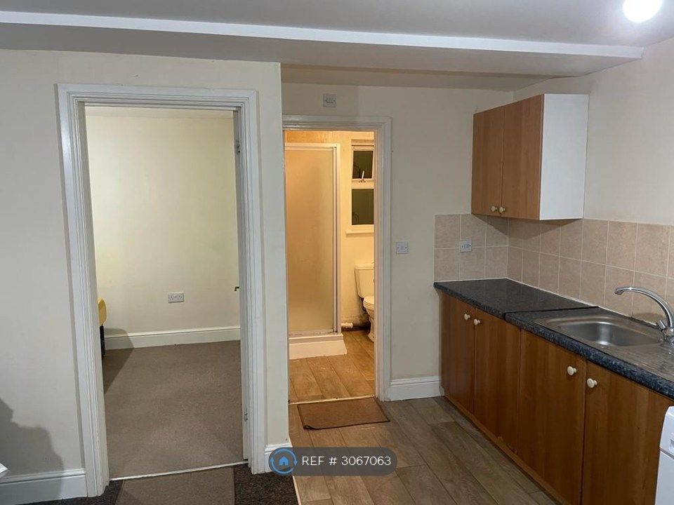 Property photo 3 of 4