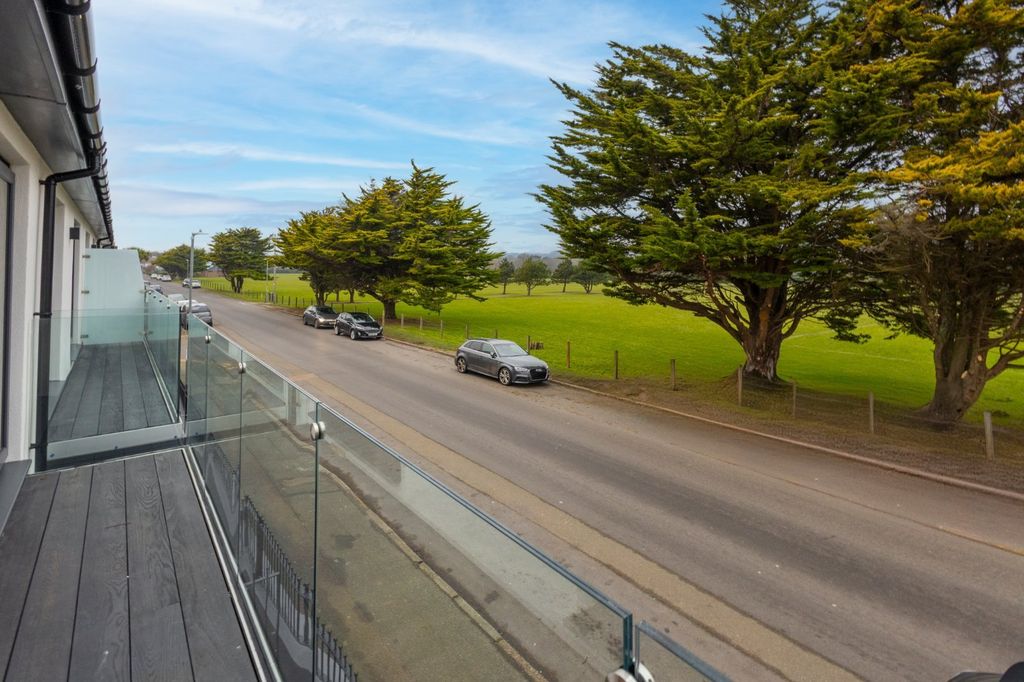 Property photo 1 of 25 Private Balcony