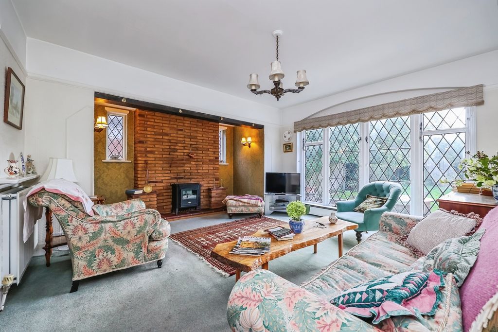 Property photo 3 of 17 Pbox-Img.Jpg