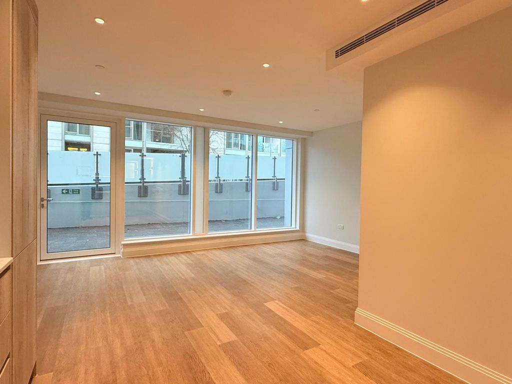 Property photo 2 of 20 Living Rm 2