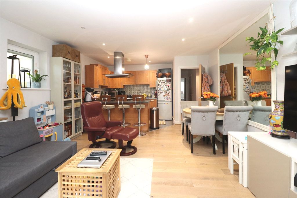 Property photo 3 of 13 Picture No. 08