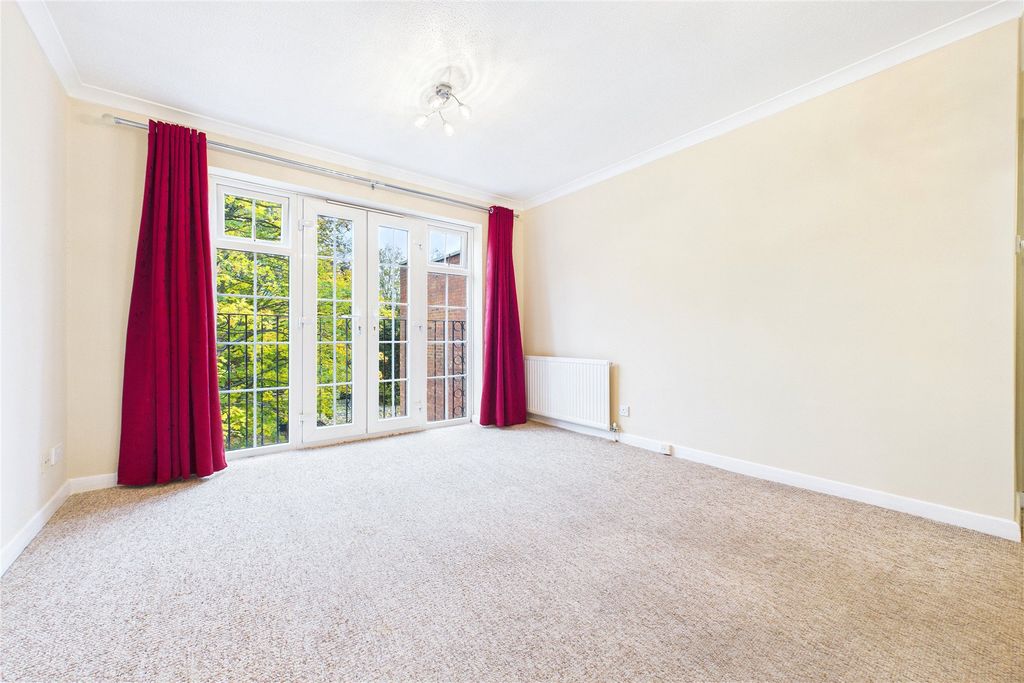 Property photo 3 of 9 Picture No. 05