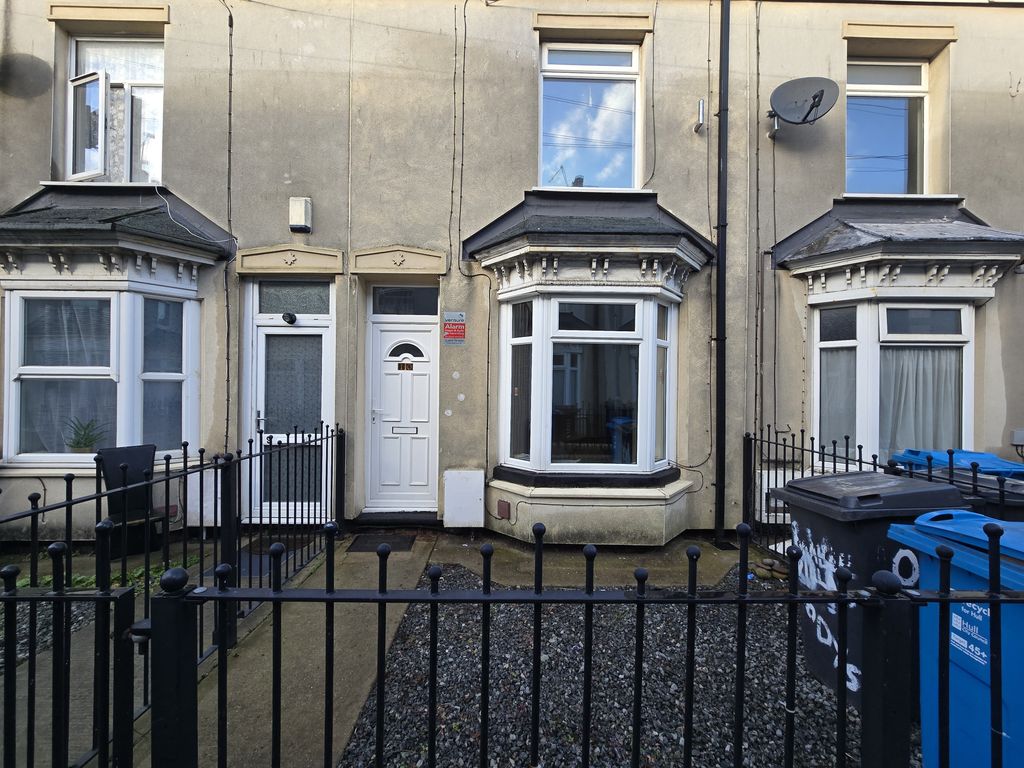 Property photo 1 of 12