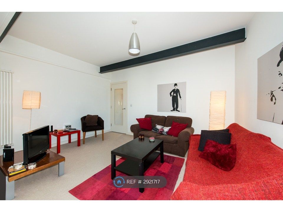 Property photo 2 of 6