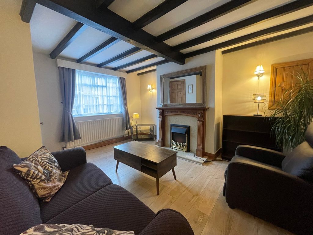 Property photo 2 of 8 Picture No. 11