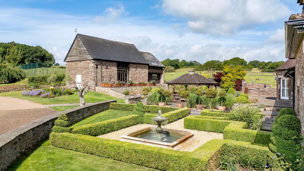 Additional image 14 of 6 bed detached house for saleThe Hendre, Monmouth, Monmouthshire NP25