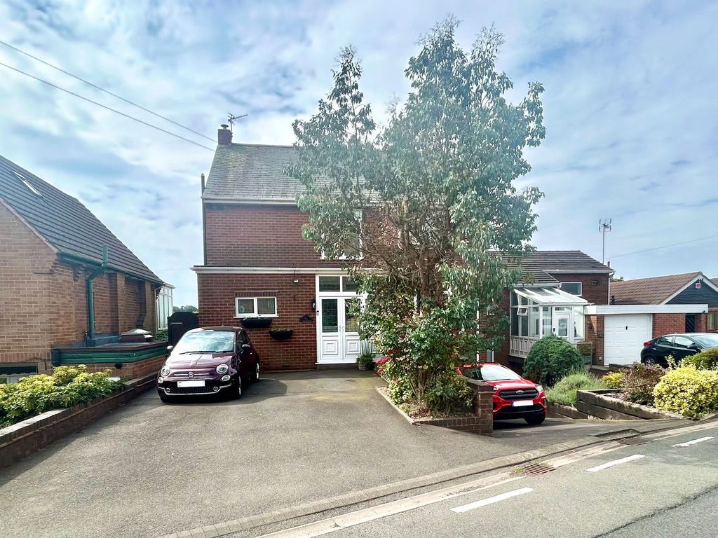 Property photo 3 of 45