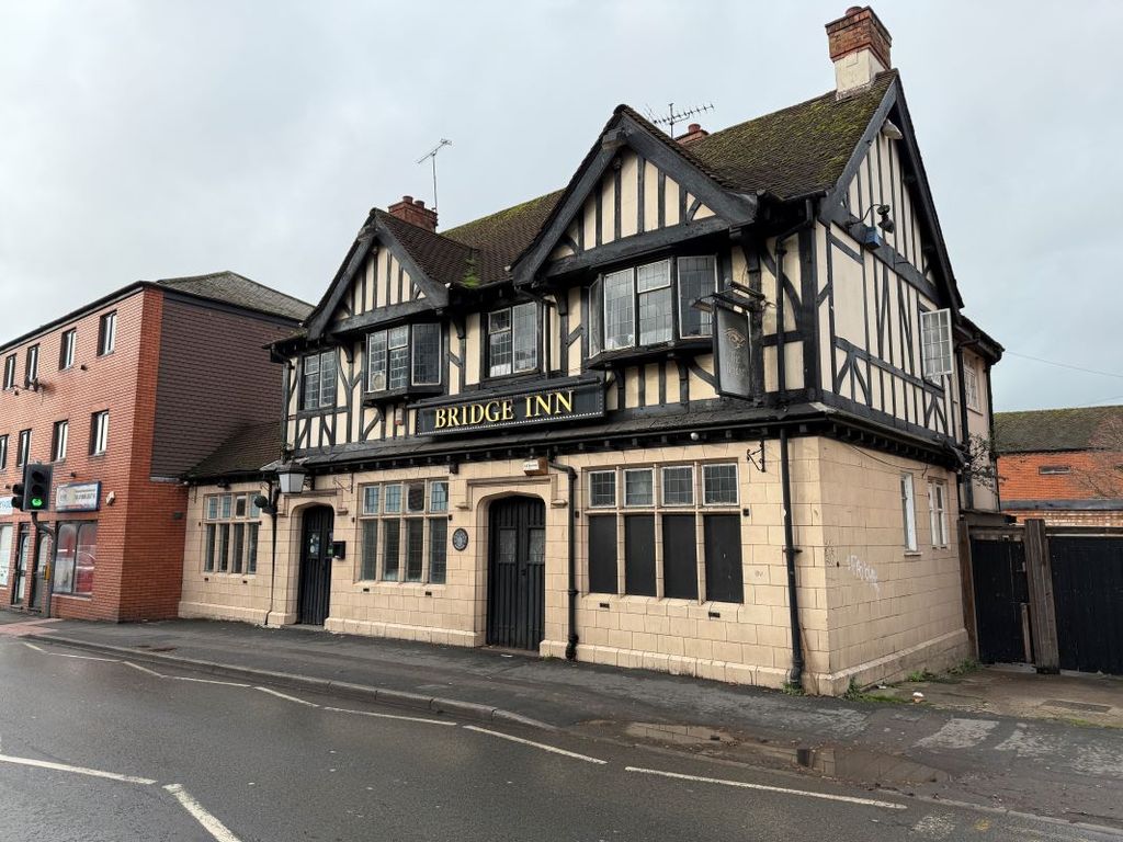 Property photo 2 of 14