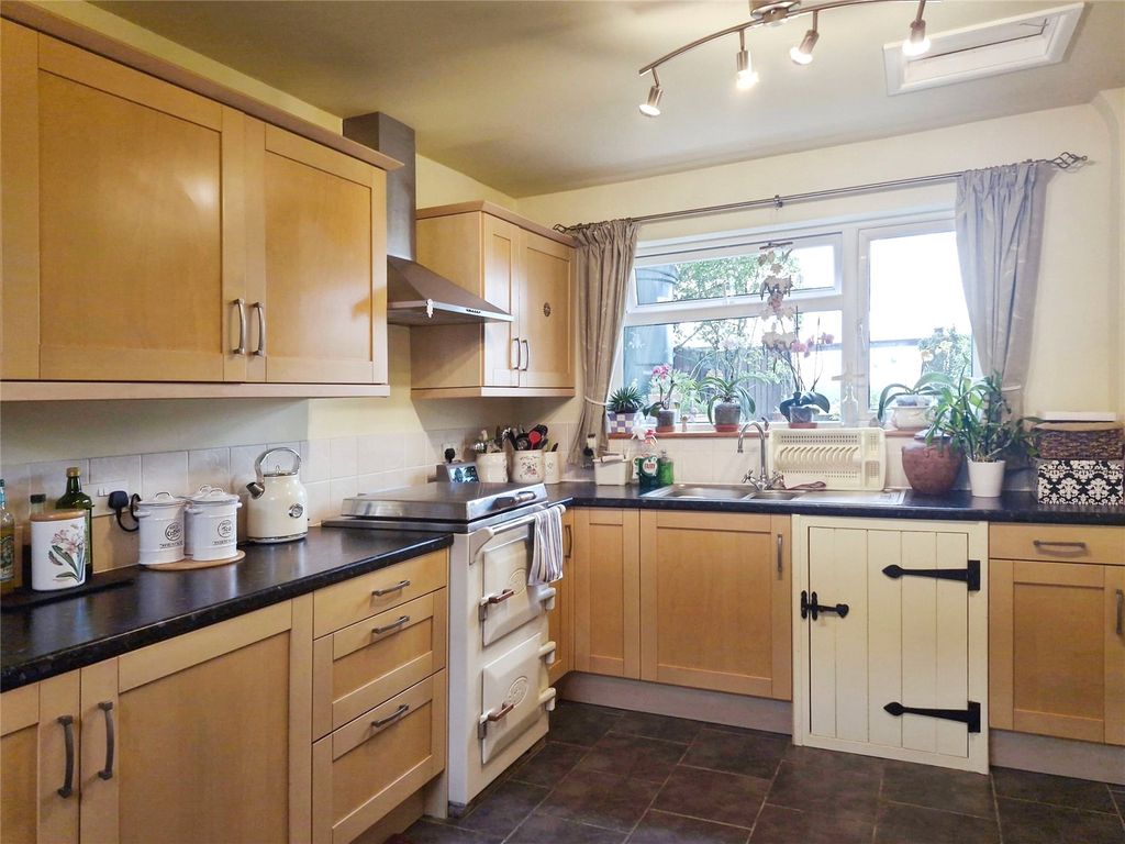 Property photo 3 of 27 Picture No. 47
