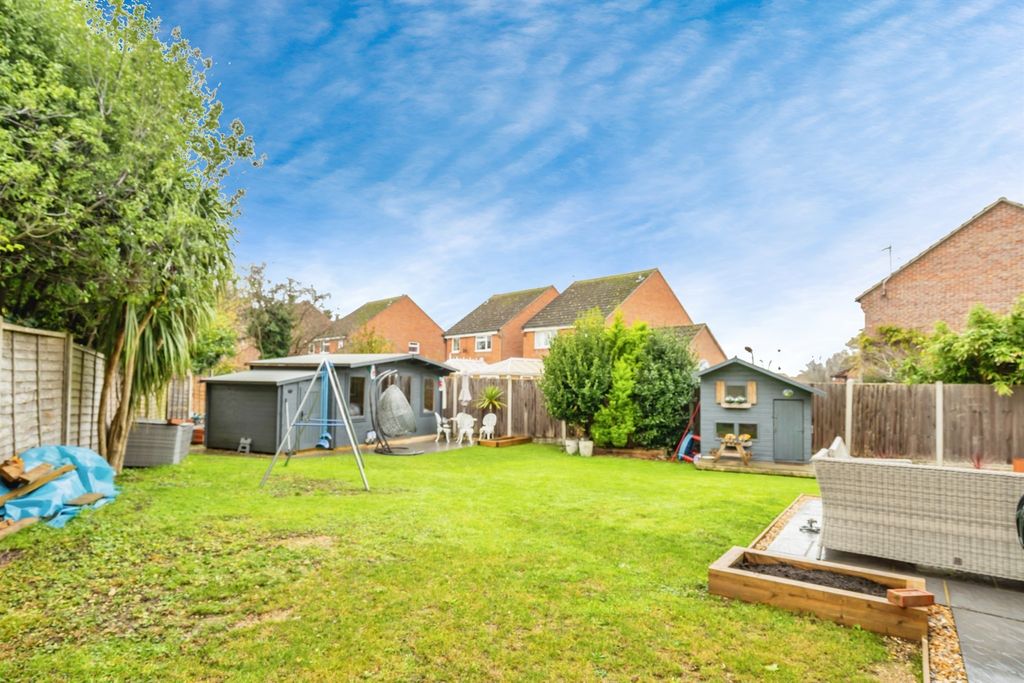 Property photo 2 of 13