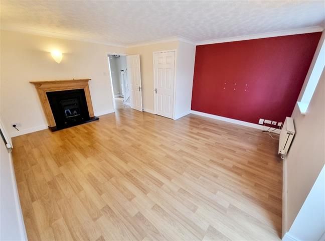 Property photo 3 of 19 Living Room