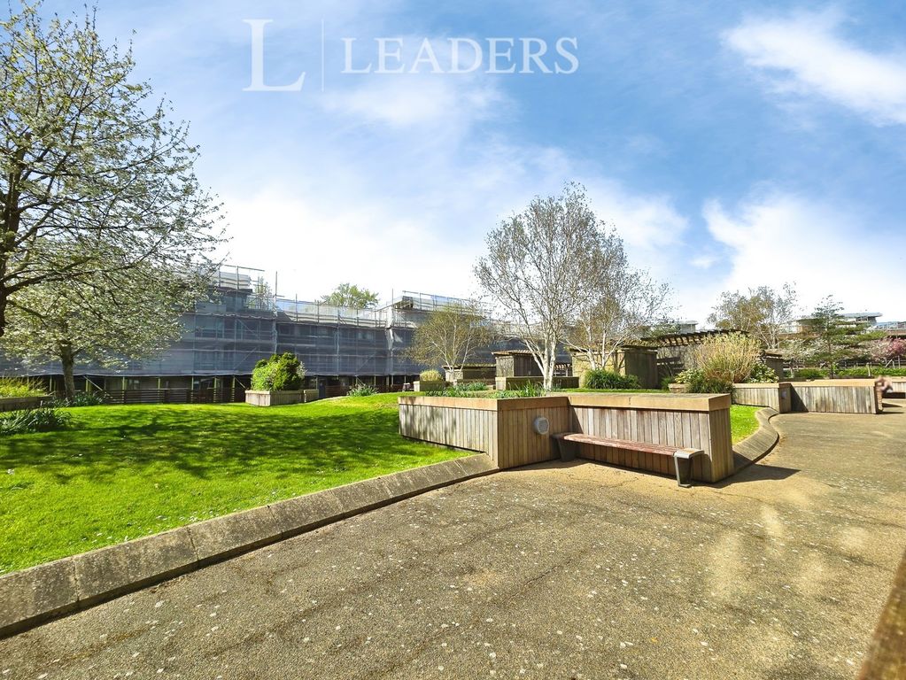 Property photo 2 of 15 Pbox-Img.Jpg