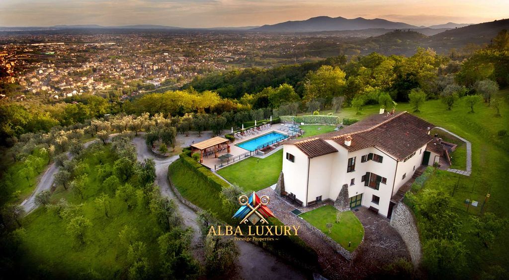 Property photo 2 of 23