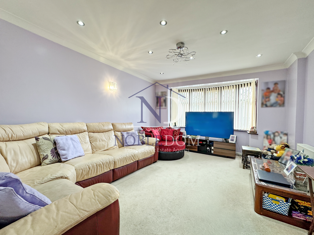 Property photo 3 of 16 Gallery