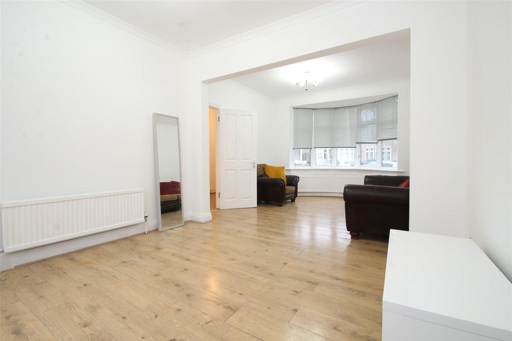 Property photo 3 of 14 Img_1351.Jpg