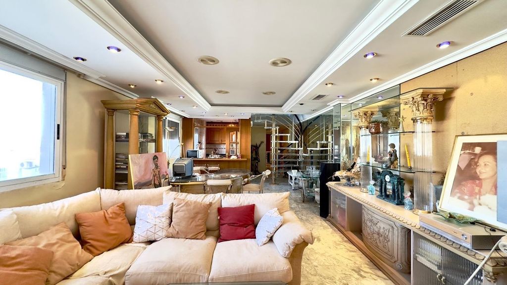 Property photo 3 of 49