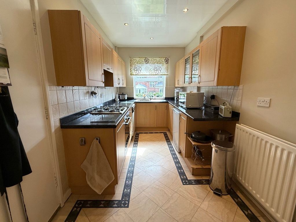 Property photo 3 of 35 Photograph 9